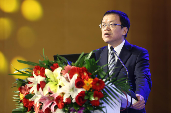 中国纺织工业联合会副会长、中国产业用纺织品行业协会会长李陵申