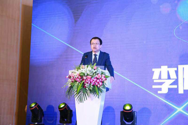 中国纺织工业联合会副会长李陵申