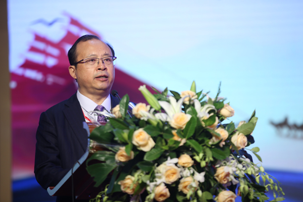 自治区发展纺织服装产业带动就业领导小组办公室主任梁勇